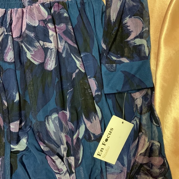 Blue floral longsleeve dress - Picture 5 of 5